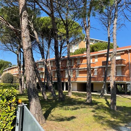 Condominio Splendid Bibione Exterior foto